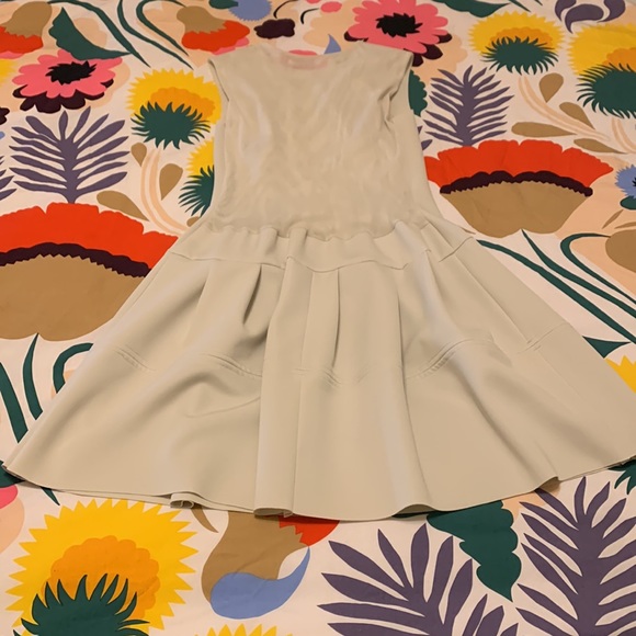 NWT Siste’s Ivory Dress - Picture 2 of 8